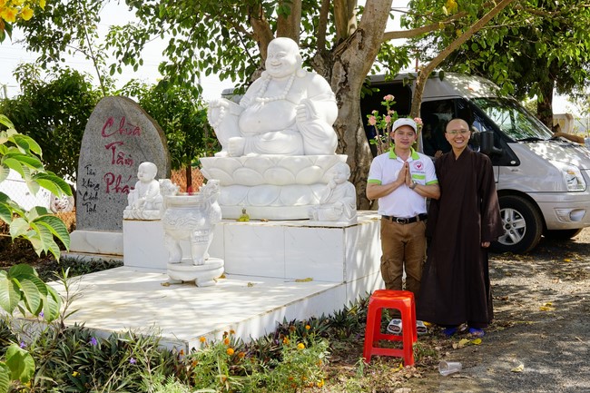 Program Spring of love in the border areas of Tam Phap Pagoda, Binh Phuoc