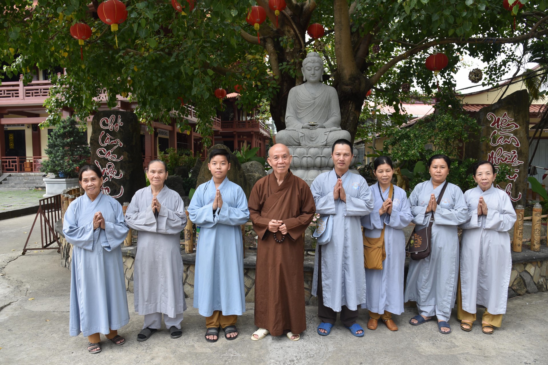 Viếng thăm các chùa ở Hóc Môn, Bình Chánh, TP. Hồ Chí Minh