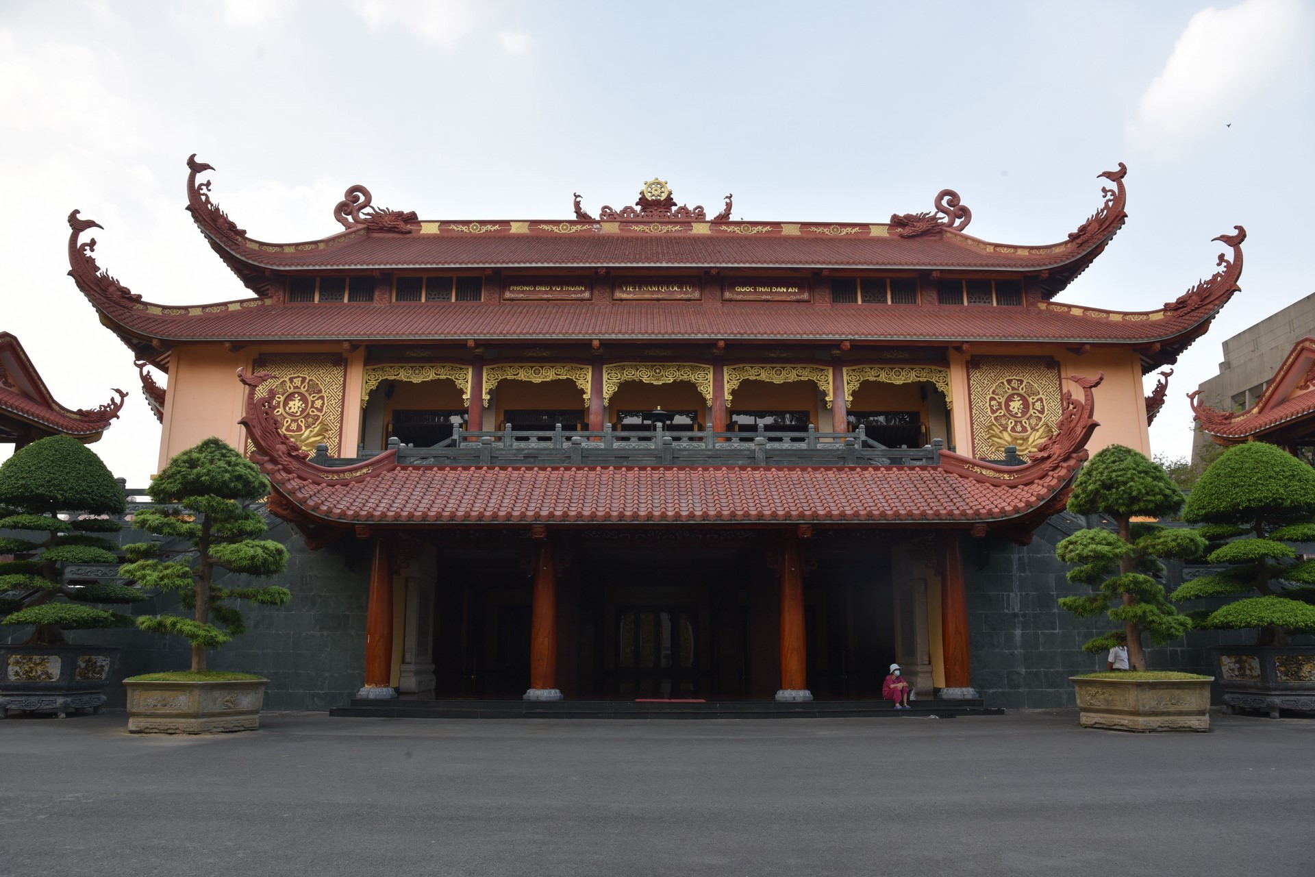 Viếng thăm các chùa ở Hóc Môn, Bình Chánh, TP. Hồ Chí Minh