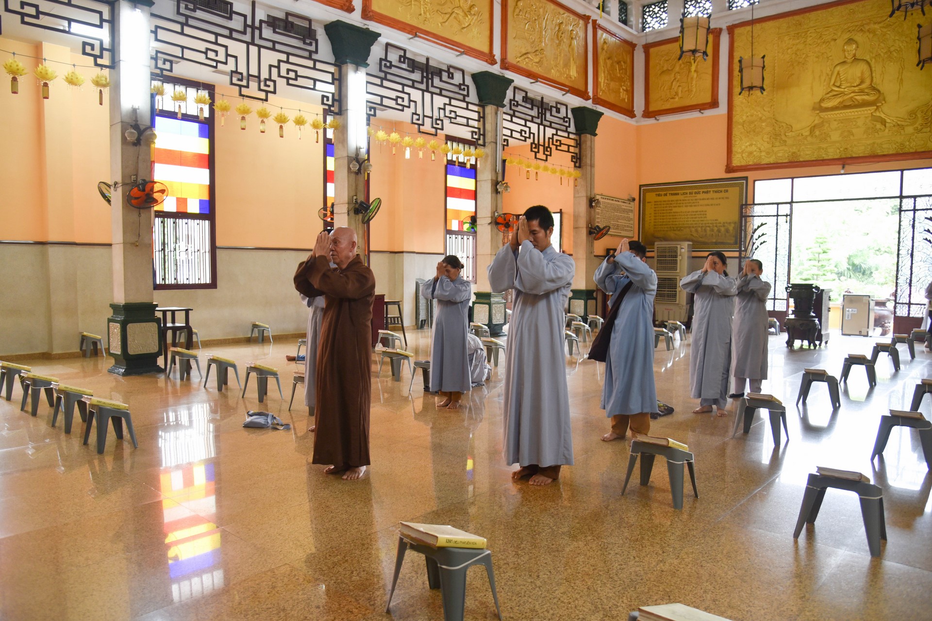 Viếng thăm các chùa ở Hóc Môn, Bình Chánh, TP. Hồ Chí Minh