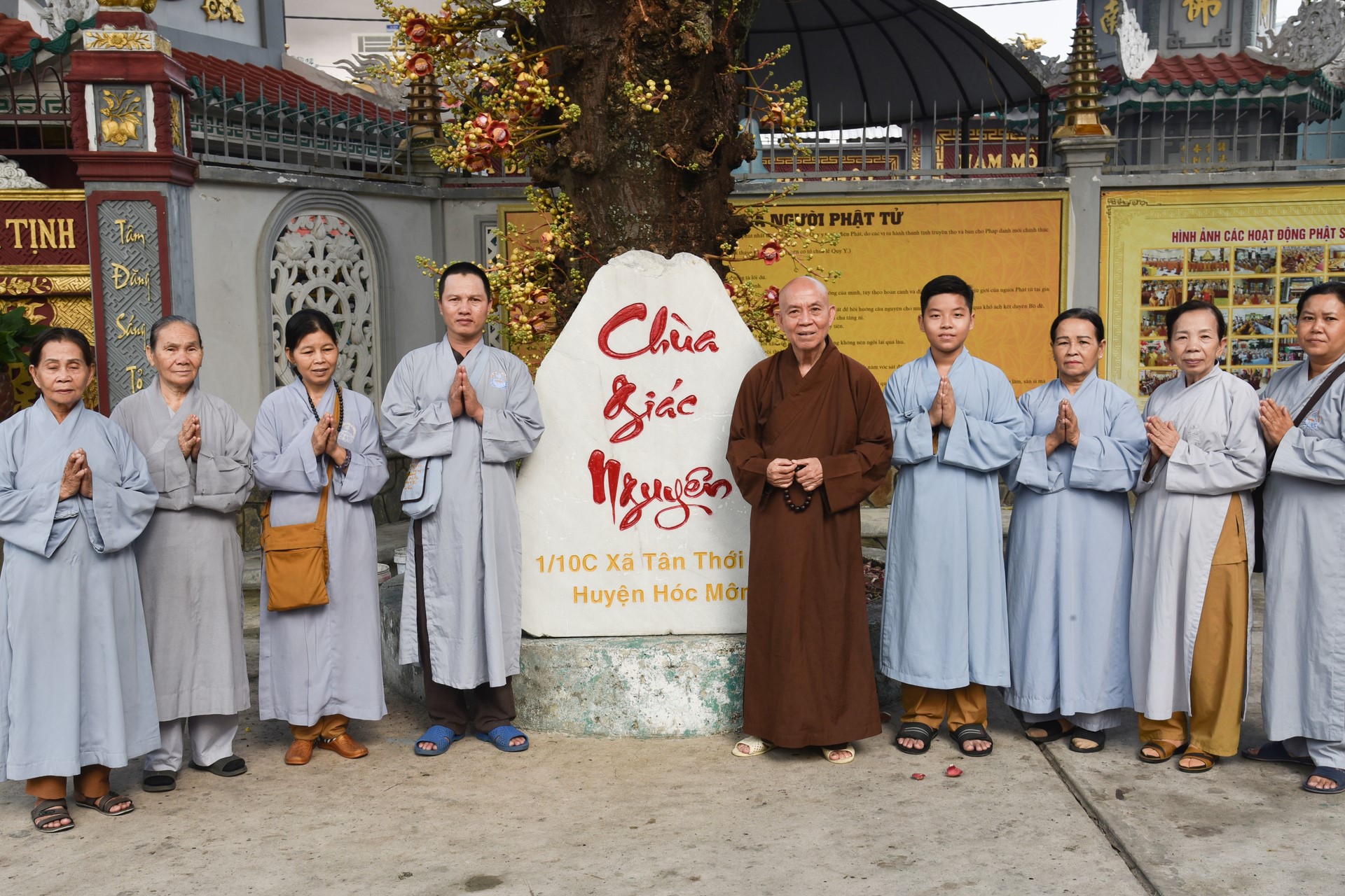 Viếng thăm các chùa ở Hóc Môn, Bình Chánh, TP. Hồ Chí Minh