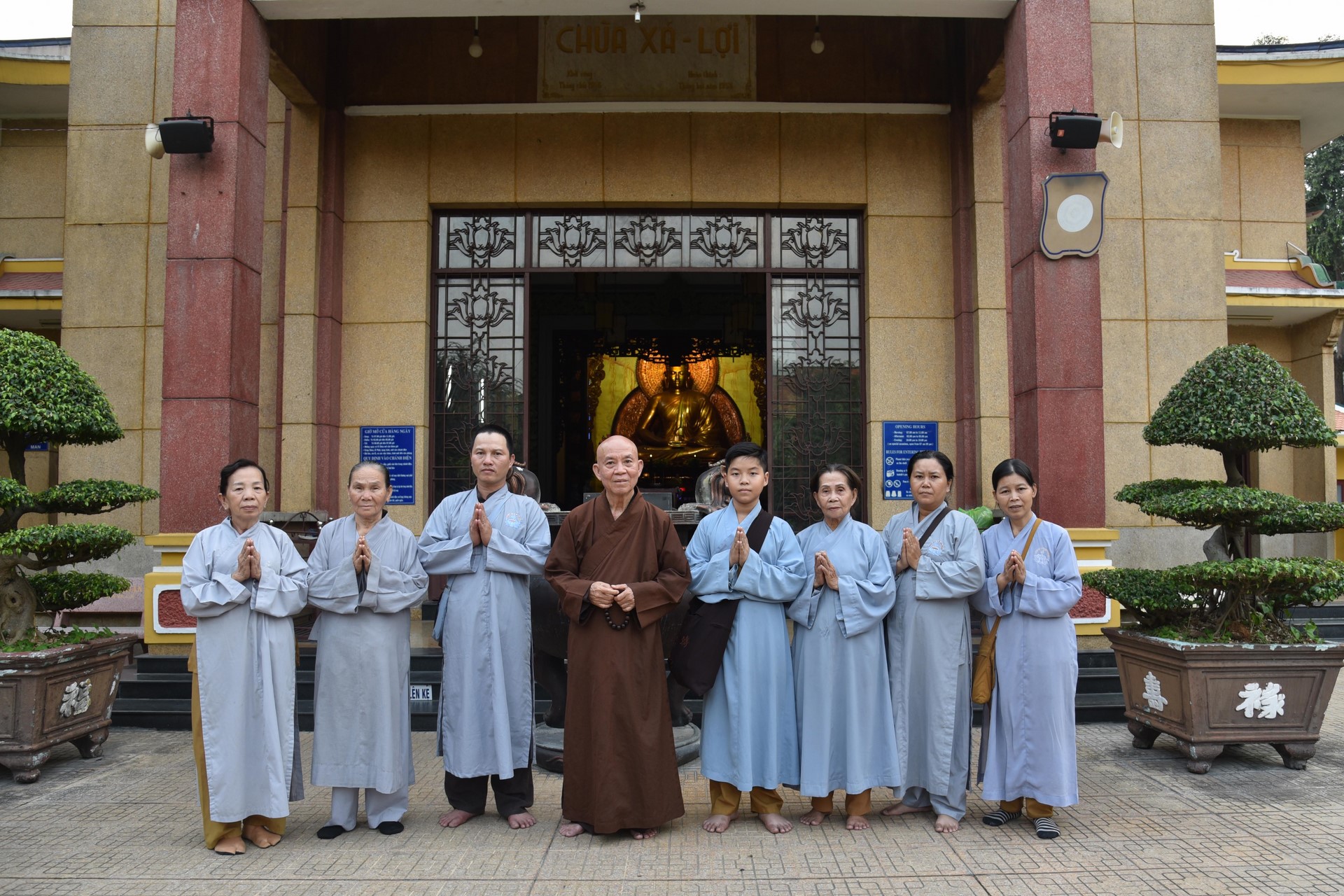 Viếng thăm các chùa ở Hóc Môn, Bình Chánh, TP. Hồ Chí Minh