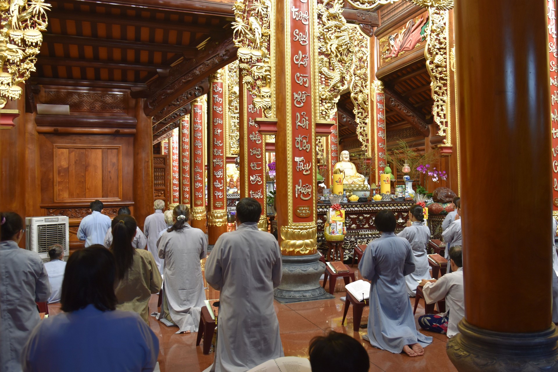 Viếng thăm các chùa ở Hóc Môn, Bình Chánh, TP. Hồ Chí Minh