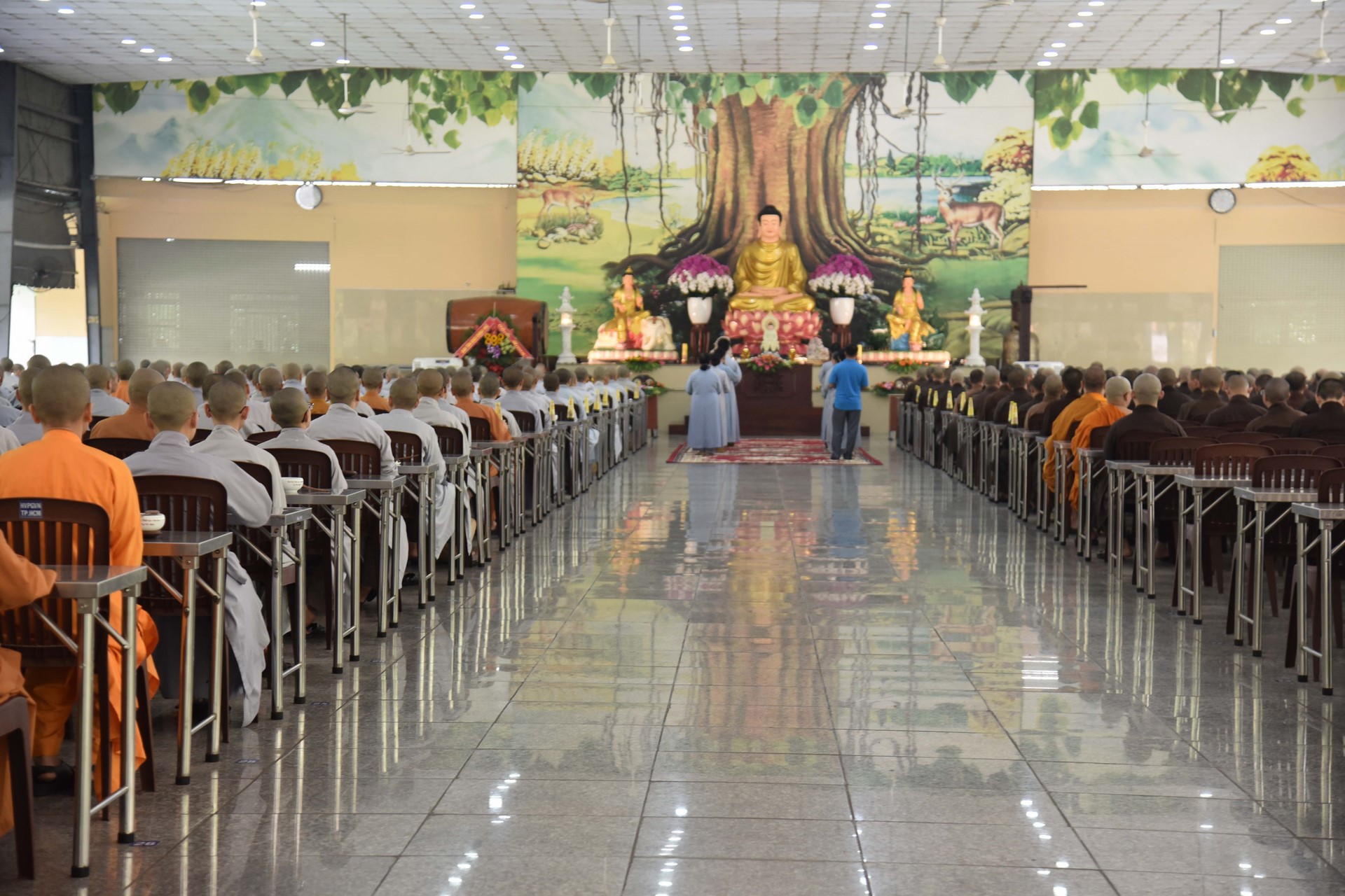 Viếng thăm các chùa ở Hóc Môn, Bình Chánh, TP. Hồ Chí Minh