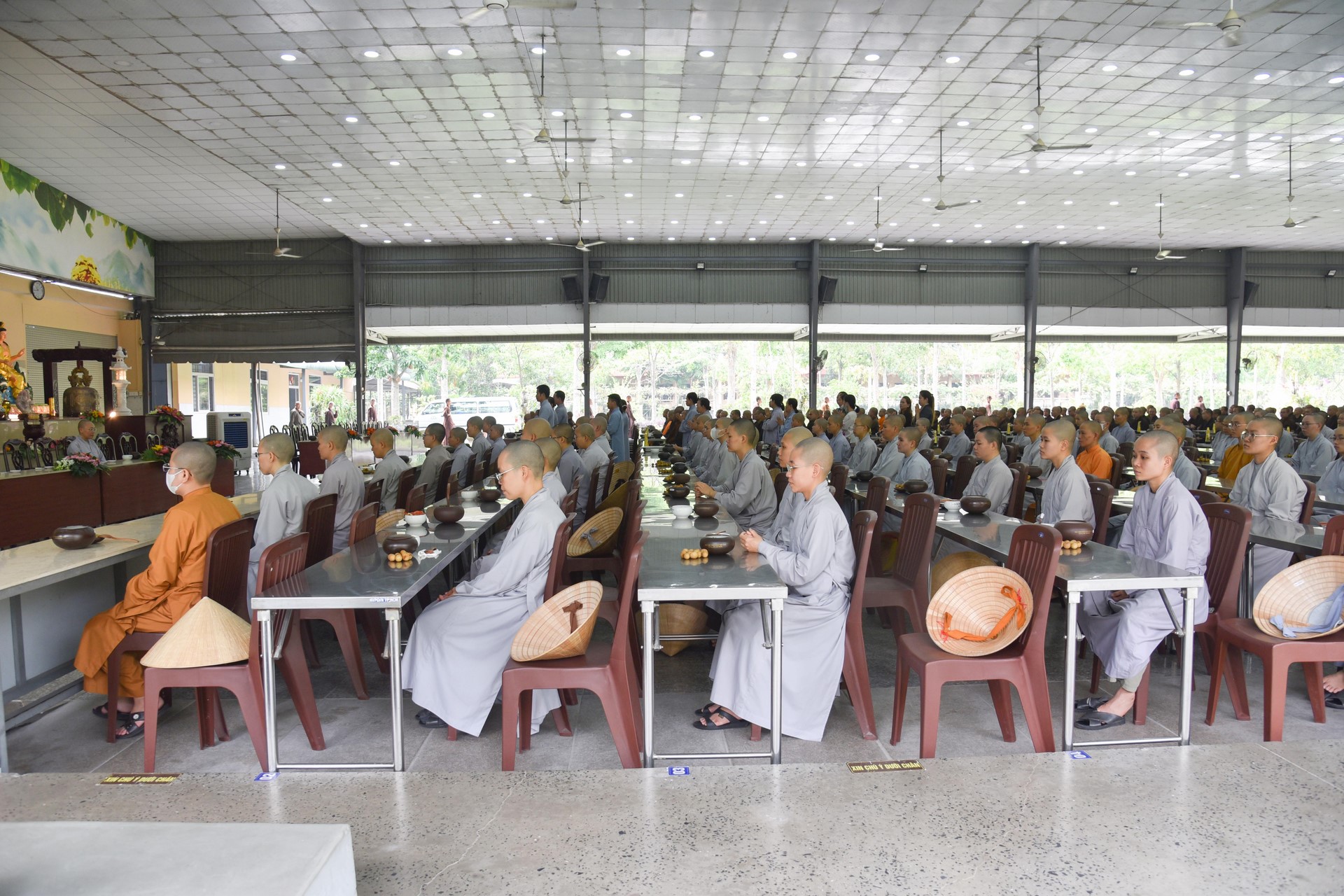 Viếng thăm các chùa ở Hóc Môn, Bình Chánh, TP. Hồ Chí Minh