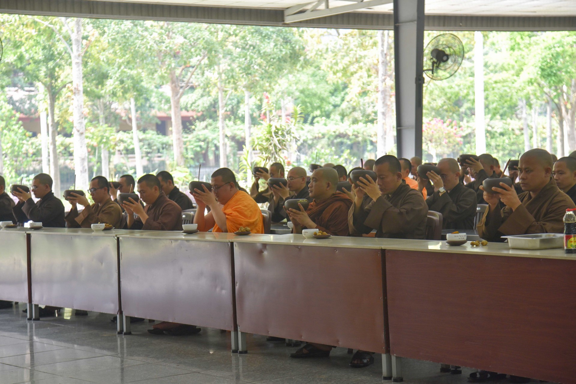 Viếng thăm các chùa ở Hóc Môn, Bình Chánh, TP. Hồ Chí Minh