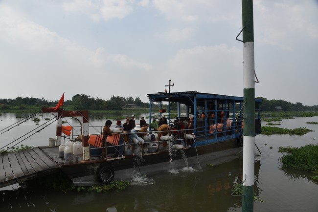 Release creatures and praying for peace to Toan Phat Logistics Co., Ltd and Trang Nguyen Co., Ltd by the Charity Board