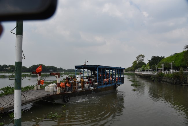 Release creatures and praying for peace to Toan Phat Logistics Co., Ltd and Trang Nguyen Co., Ltd by the Charity Board