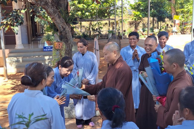 A dharma talk at Tam Phap Pagoda, Binh Phuoc province