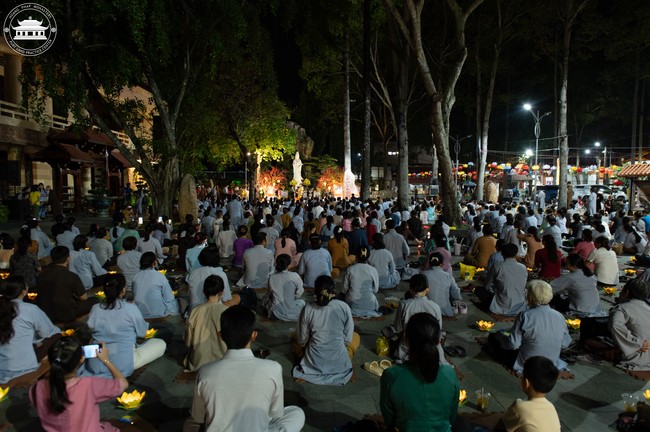 Repentant ceremony for the names of Bodhisattva Avalokitesvara