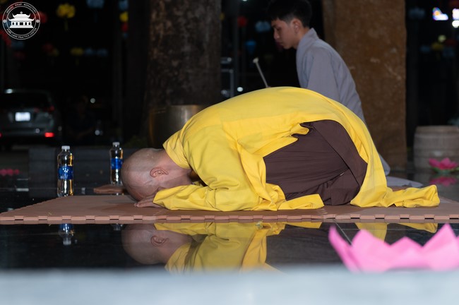 Repentant ceremony for the names of Bodhisattva Avalokitesvara
