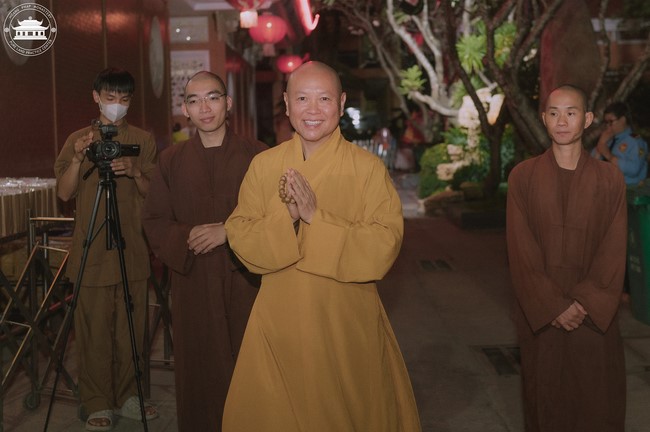 The 6th gratitude ceremony to disciples