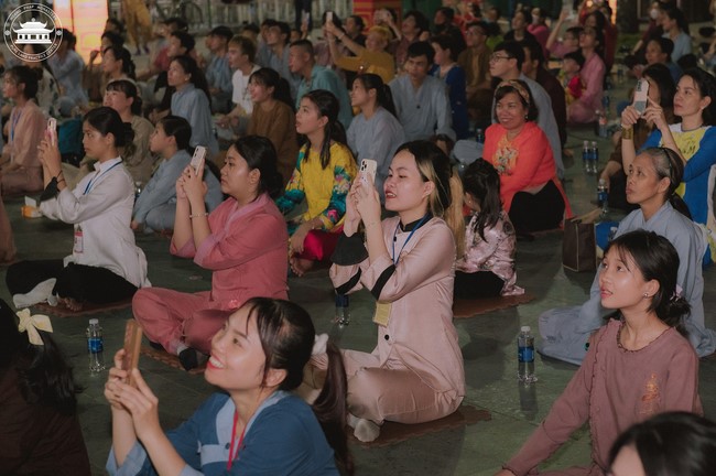 The 6th gratitude ceremony to disciples