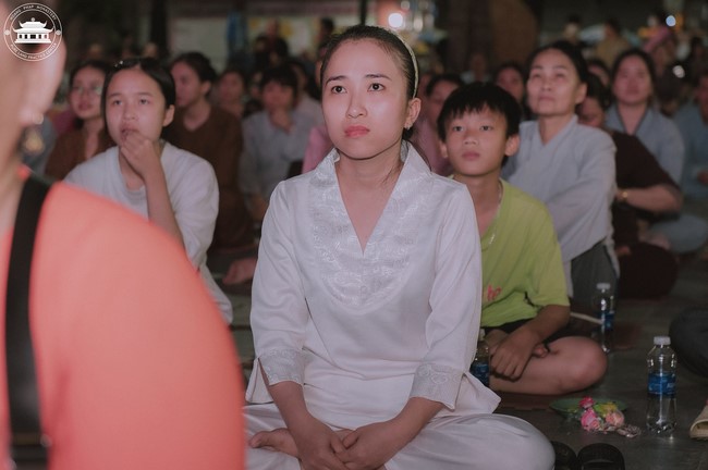 The 6th gratitude ceremony to disciples