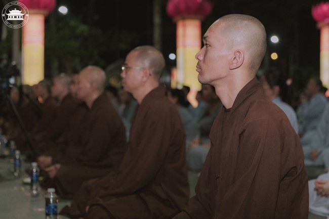 The 6th gratitude ceremony to disciples