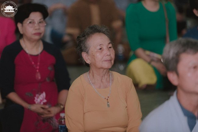 The 6th gratitude ceremony to disciples