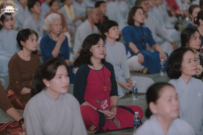 The 6th gratitude ceremony to disciples