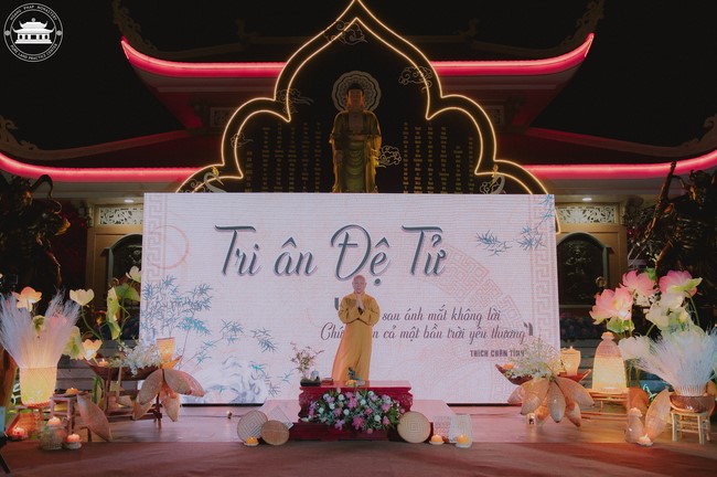 The 6th gratitude ceremony to disciples