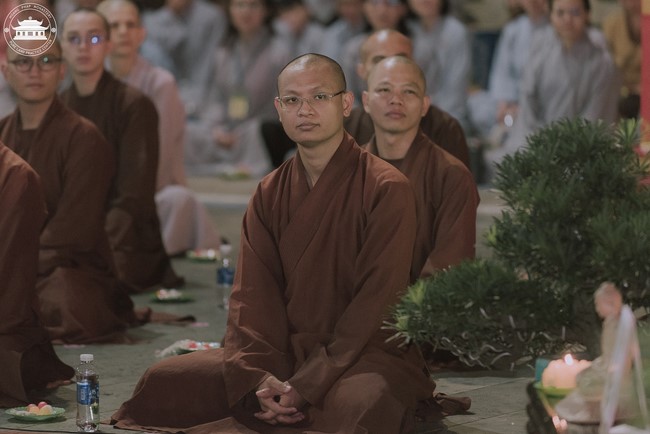 The 6th gratitude ceremony to disciples