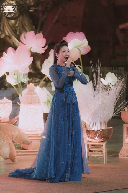 The 6th gratitude ceremony to disciples