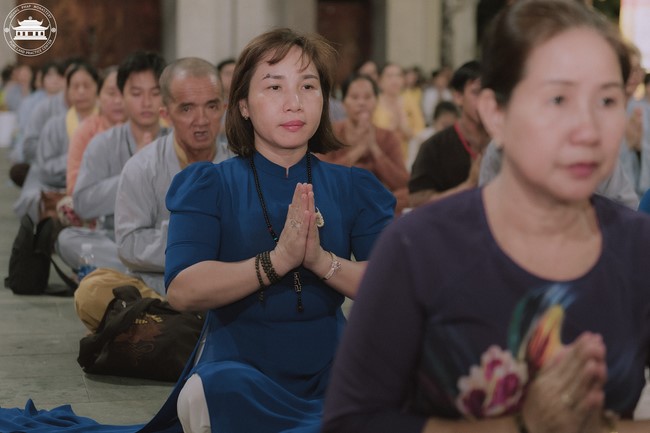 The 6th gratitude ceremony to disciples