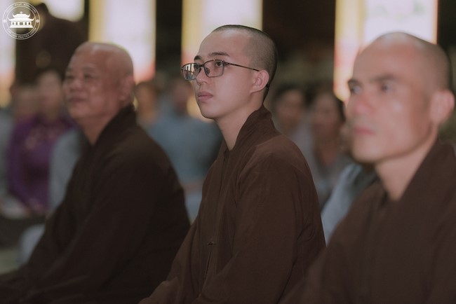 The 6th gratitude ceremony to disciples