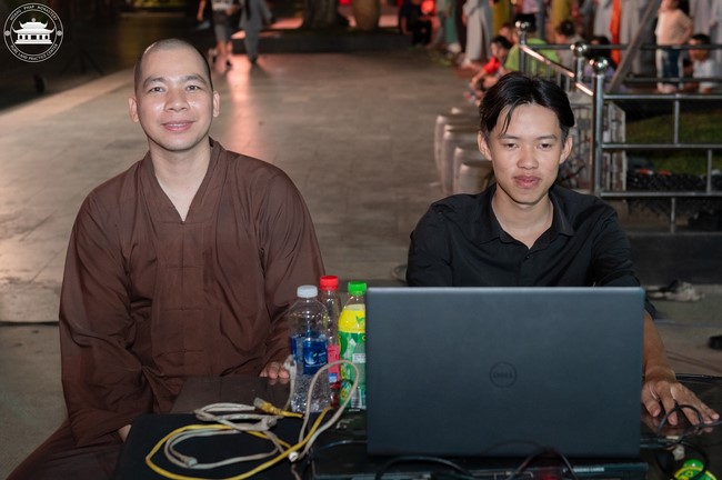 The 6th gratitude ceremony to disciples