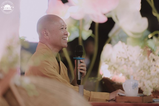 The 6th gratitude ceremony to disciples