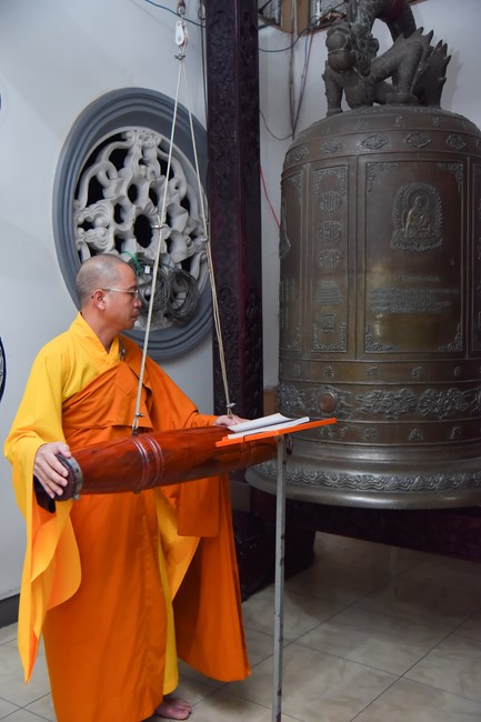 The Ordination Ceremony on Nov. 20th, Year of the Cat