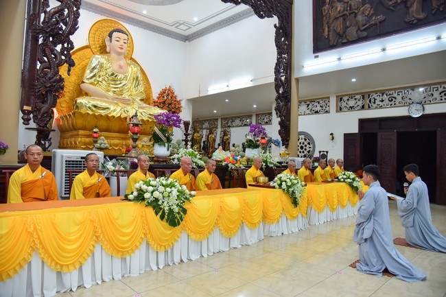 The Ordination Ceremony on Nov. 20th, Year of the Cat