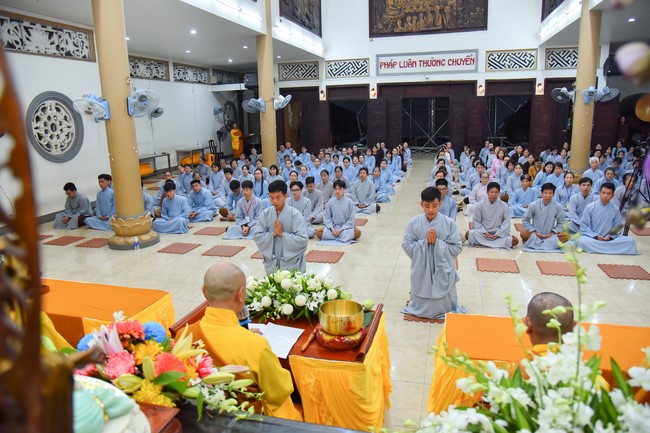 The Ordination Ceremony on Nov. 20th, Year of the Cat