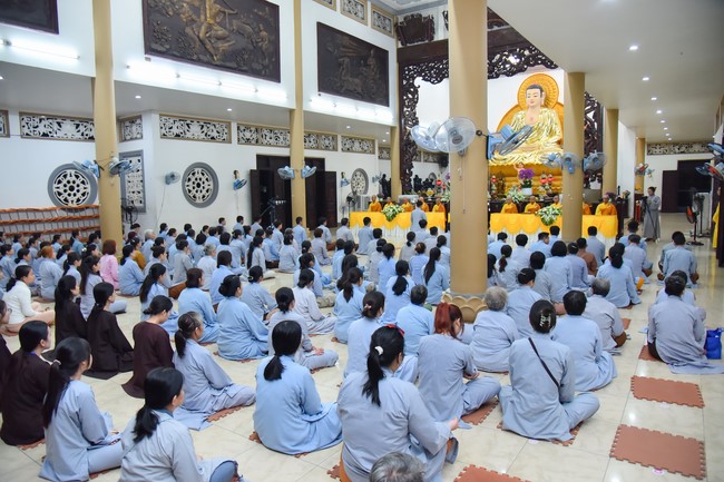 The Ordination Ceremony on Nov. 20th, Year of the Cat