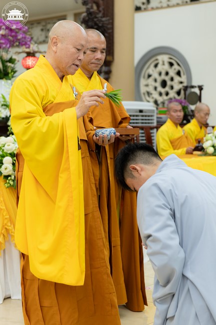 The Ordination Ceremony on Nov. 20th, Year of the Cat