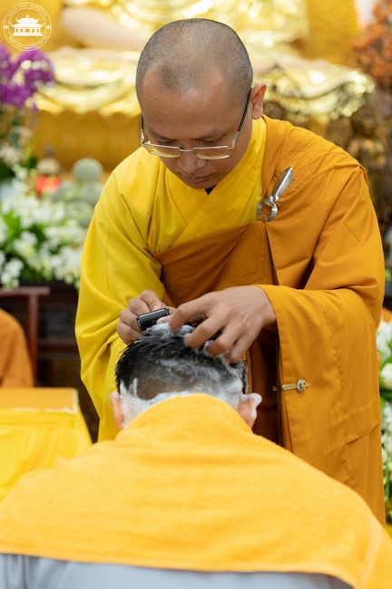 The Ordination Ceremony on Nov. 20th, Year of the Cat