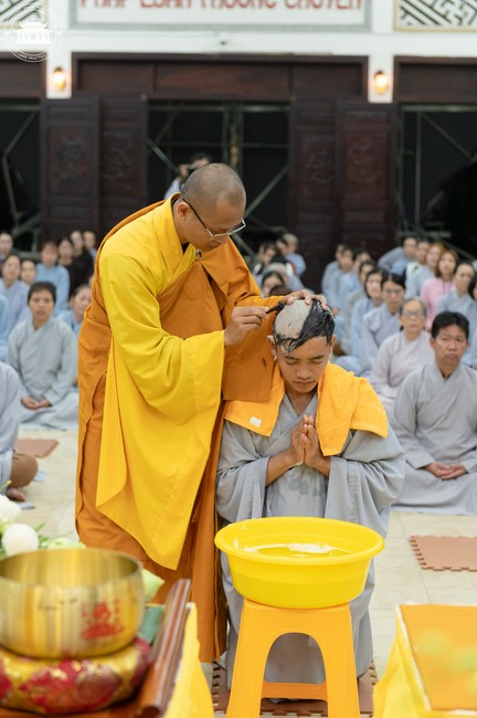 The Ordination Ceremony on Nov. 20th, Year of the Cat