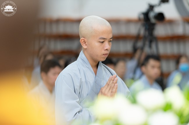 The Ordination Ceremony on Nov. 20th, Year of the Cat