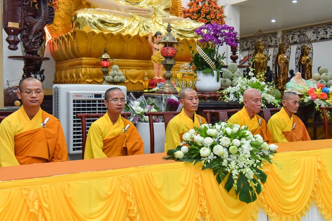 The Ordination Ceremony on Nov. 20th, Year of the Cat