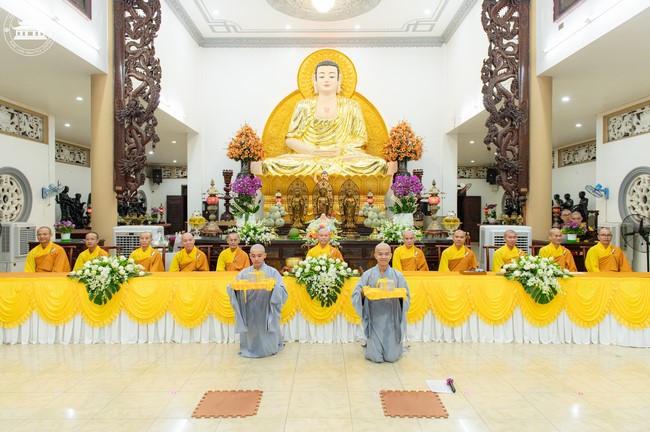 The Ordination Ceremony on Nov. 20th, Year of the Cat