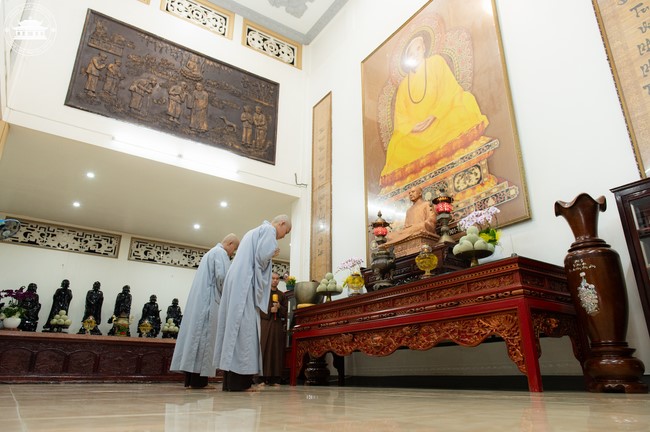 The Ordination Ceremony on Nov. 20th, Year of the Cat