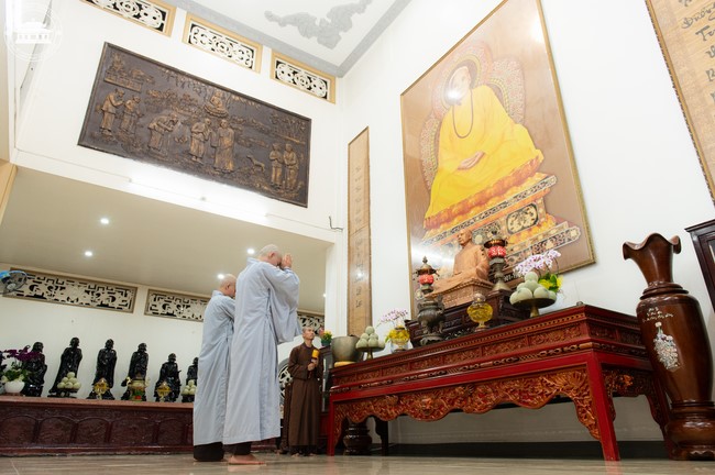 The Ordination Ceremony on Nov. 20th, Year of the Cat