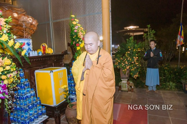 Commemorating enlightened achievement of Bodhisattva Siddhartha at Dong Cao pagoda