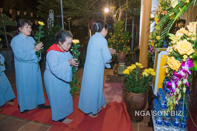 Commemorating enlightened achievement of Bodhisattva Siddhartha at Dong Cao pagoda