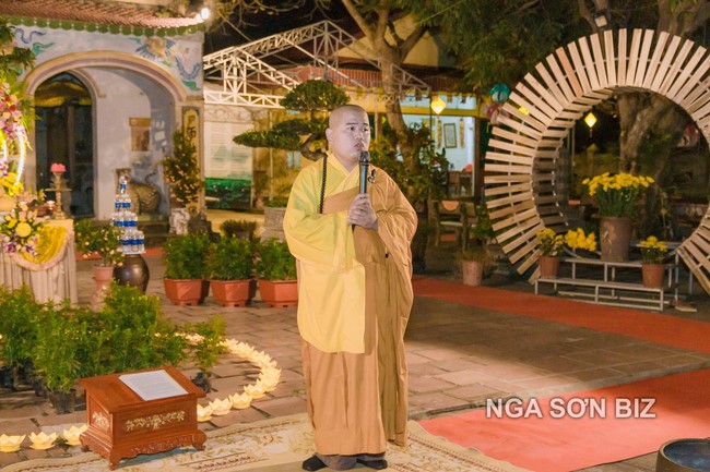 Commemorating enlightened achievement of Bodhisattva Siddhartha at Dong Cao pagoda