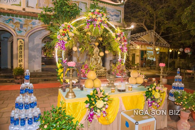 Commemorating enlightened achievement of Bodhisattva Siddhartha at Dong Cao pagoda