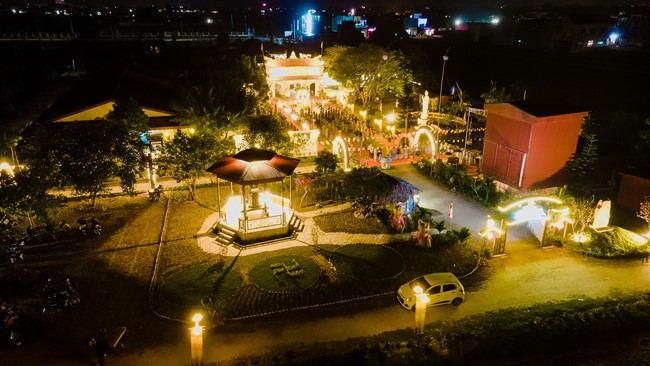 Commemorating enlightened achievement of Bodhisattva Siddhartha at Dong Cao pagoda