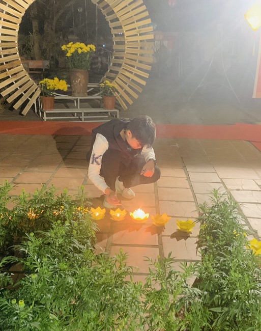 Commemorating enlightened achievement of Bodhisattva Siddhartha at Dong Cao pagoda