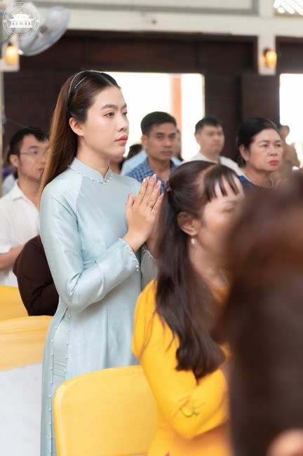 Wedding Ceremony at the pagoda