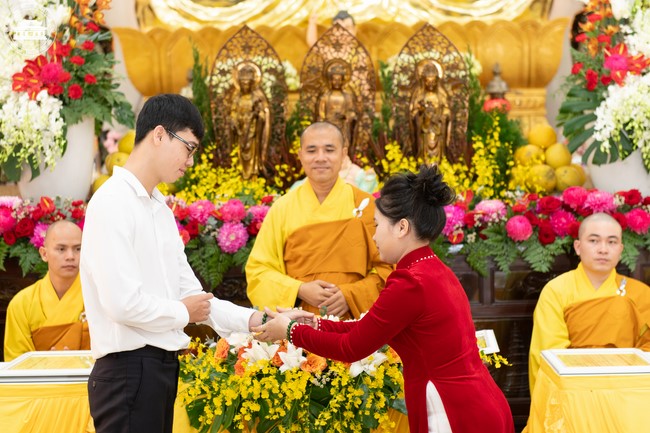 Wedding Ceremony at the pagoda
