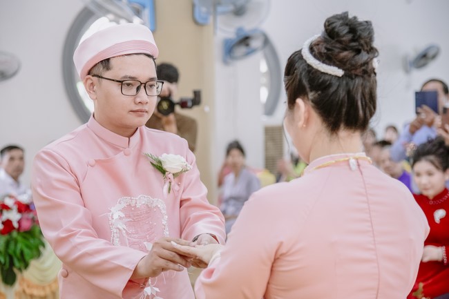 Wedding Ceremony at the pagoda