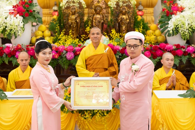 Wedding Ceremony at the pagoda